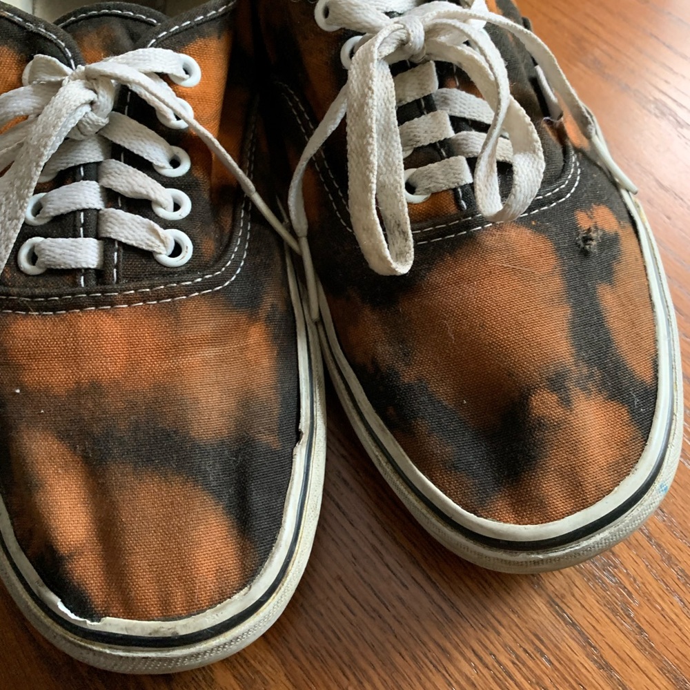 Vans mens 11.5 bleached skate shoes completely destroyed